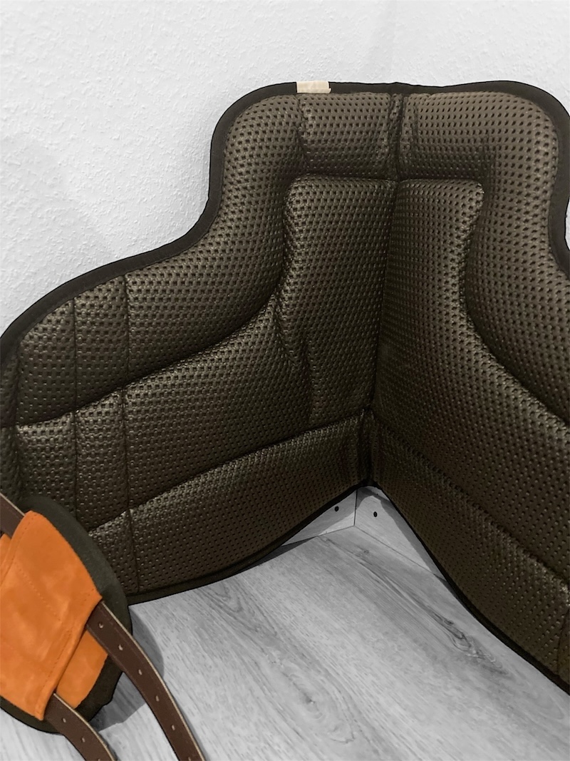 tapis de monte à cru dessous